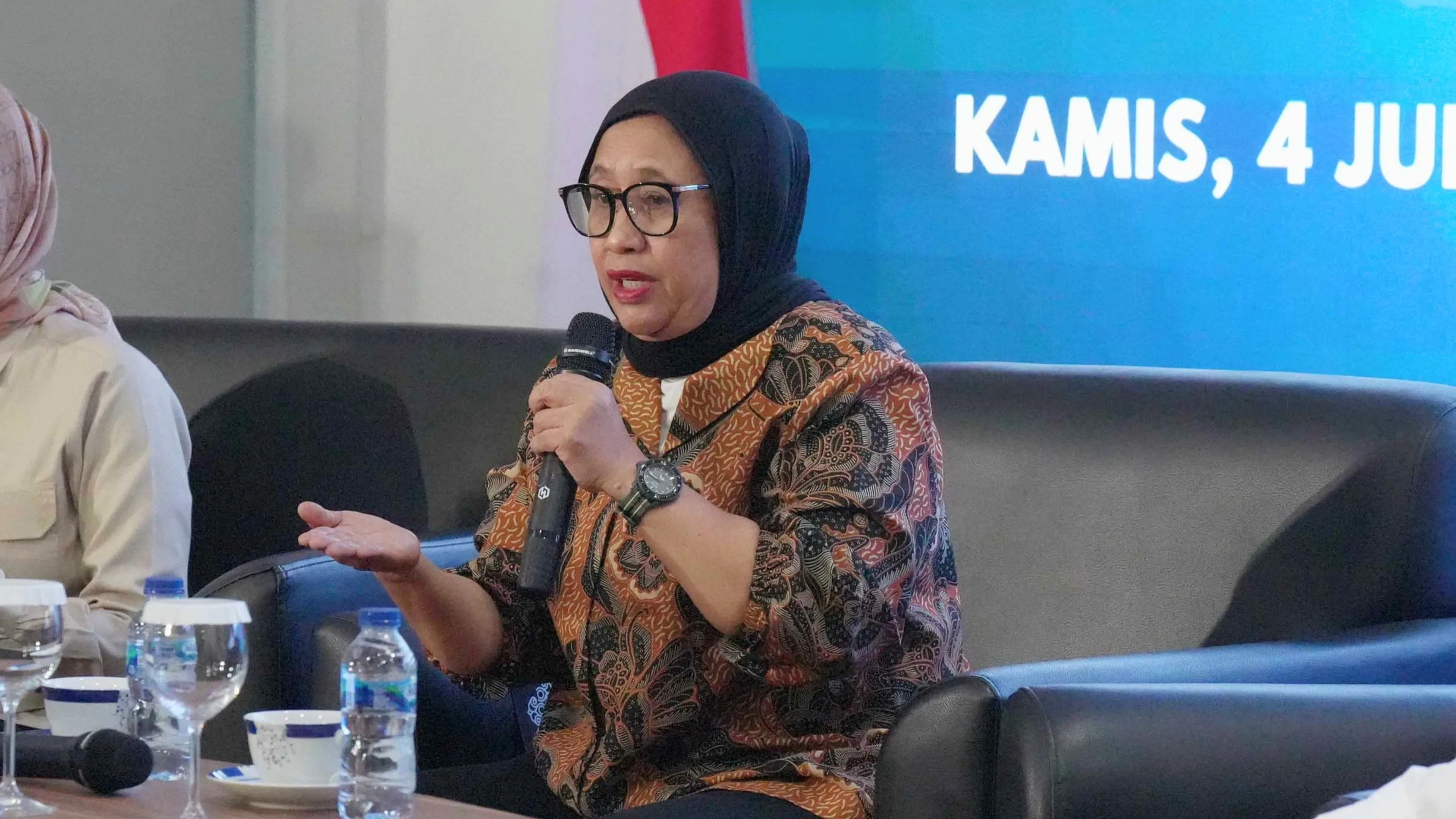 Beredar Kabar Program Makan Bergizi Gratis Dihentikan, Kepala BGN Buka Suara!