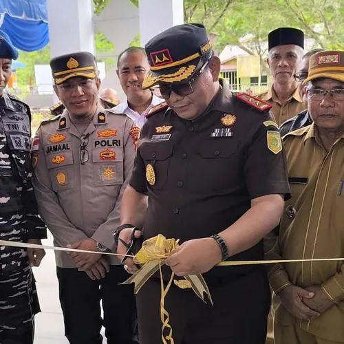 Kajati Aceh Resmikan Gedung Kejari Simeulue