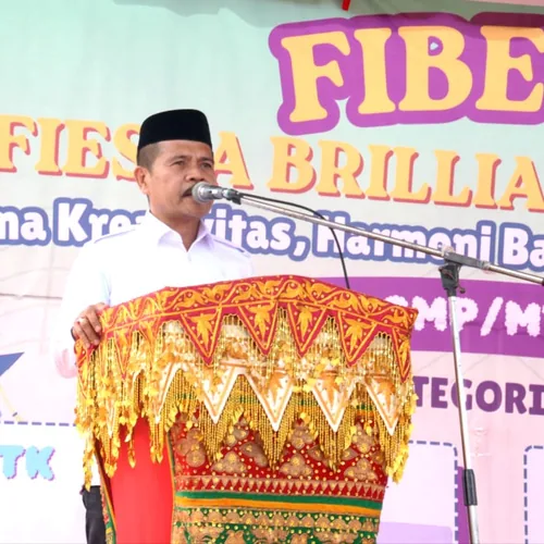 Gali Potensi Generasi Emas, Sekda Aceh Selatan Buka FIBETA II SMAN 1 Samadua